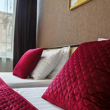 Venus Hotel 3*