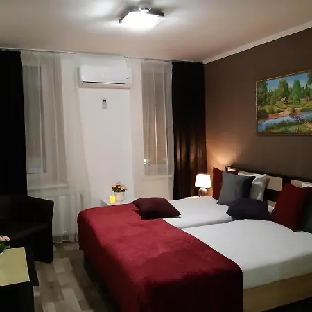 Venus 3*