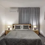 Venus 3*